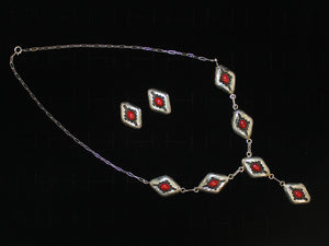 Beautiful Coral Shadowbox Necklace Set